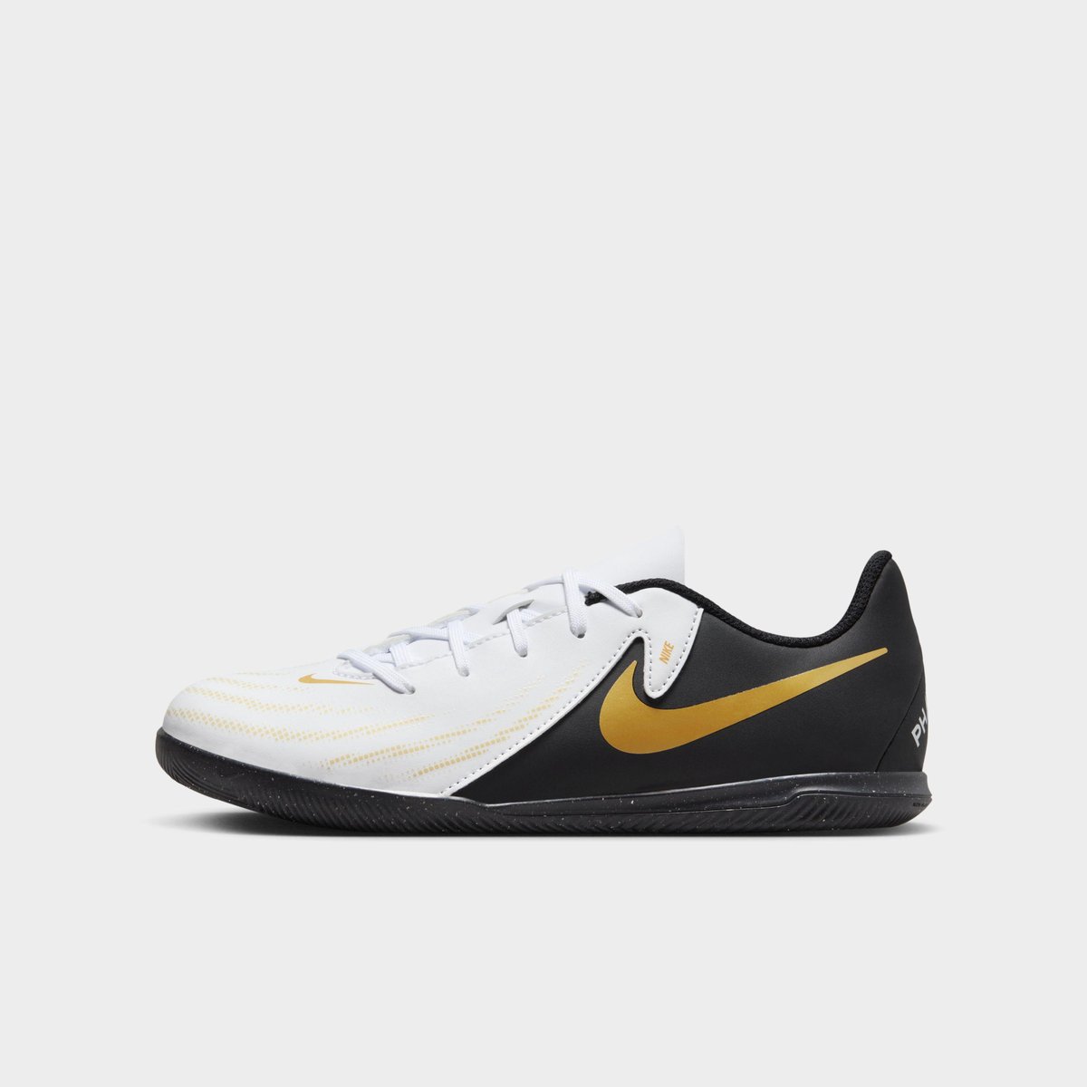 Newcastle United nike phantom gx 2 club juniors indoor football trainers whiteblkgold Collection - Football Kits & Footwear