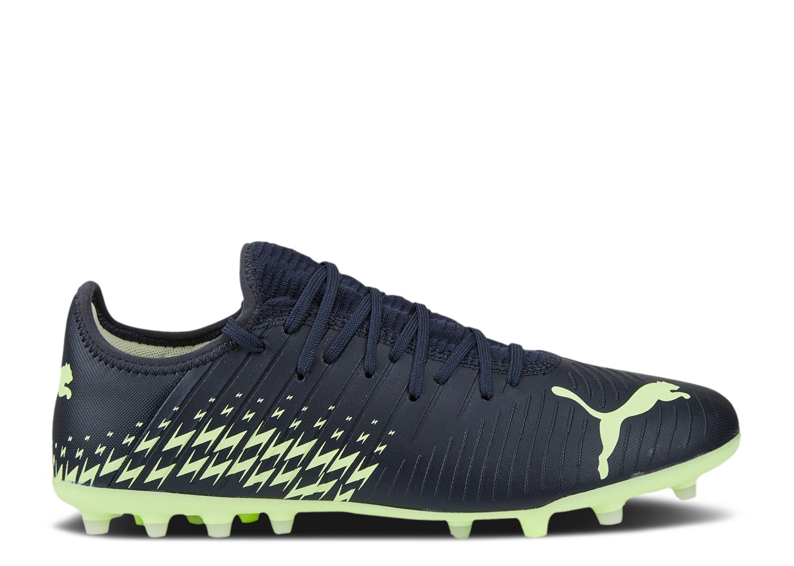 Newcastle United puma future z 4.4 mg 8216fastest pack Collection - Football Kits & Footwear