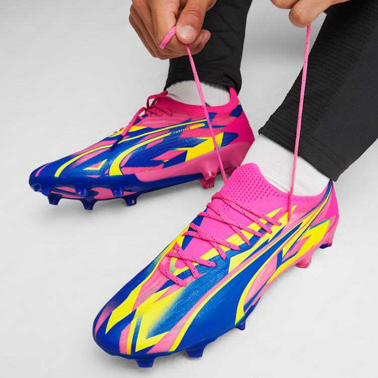 Newcastle United puma ultra ultimate energy luminous pink Collection - Football Kits & Footwear